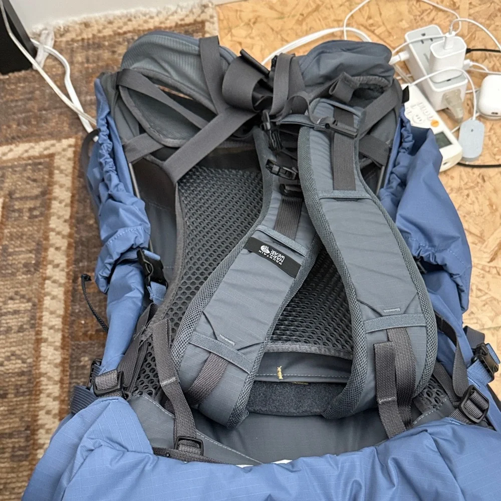 NWT Mountain Hard-wear Backpacking Bag 50L - Picture 5 of 6